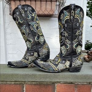 Old Gringo “Olivia” stud embroidered 9.5❤️